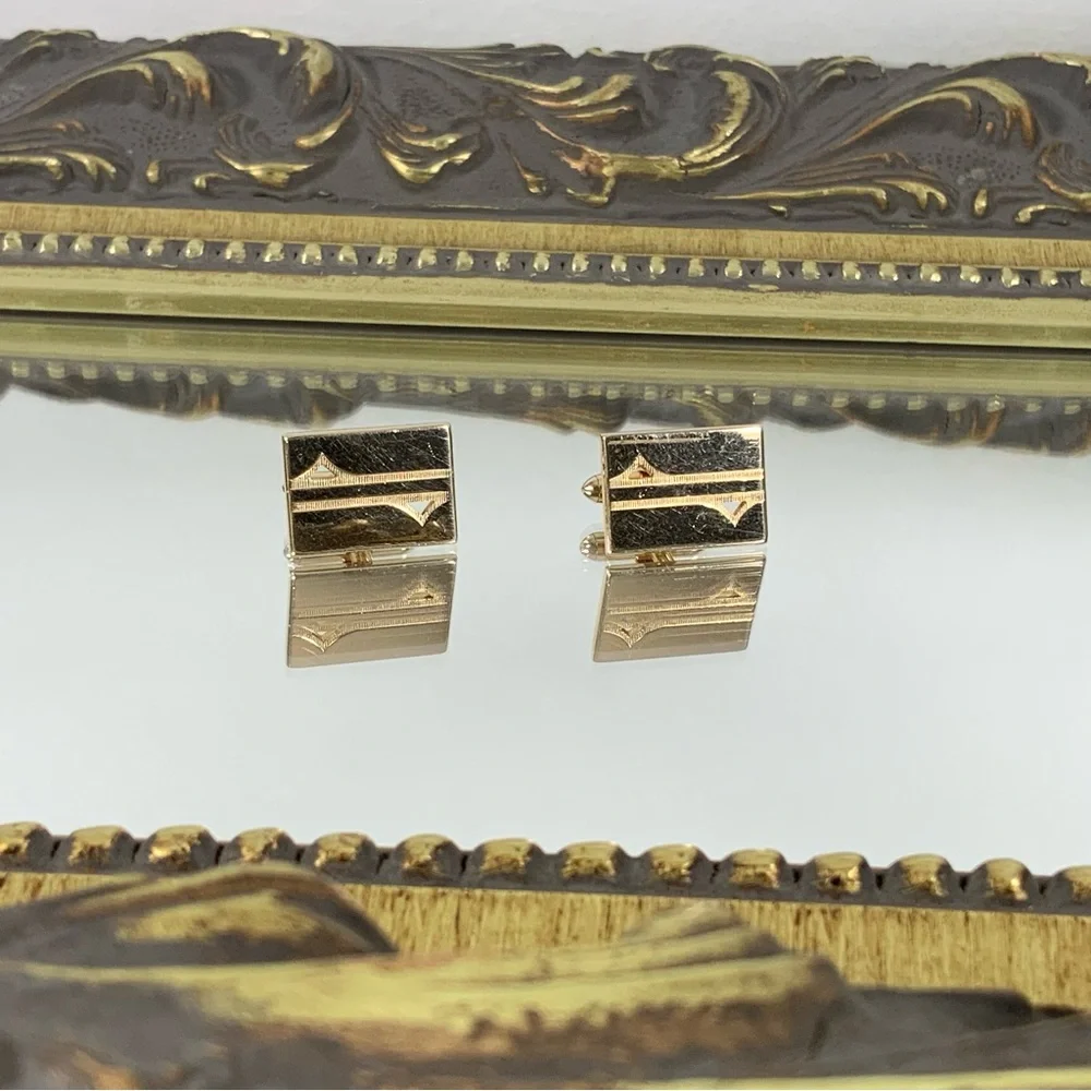 Vintage SWANK Cuff Links - Gold tone Pair Men's